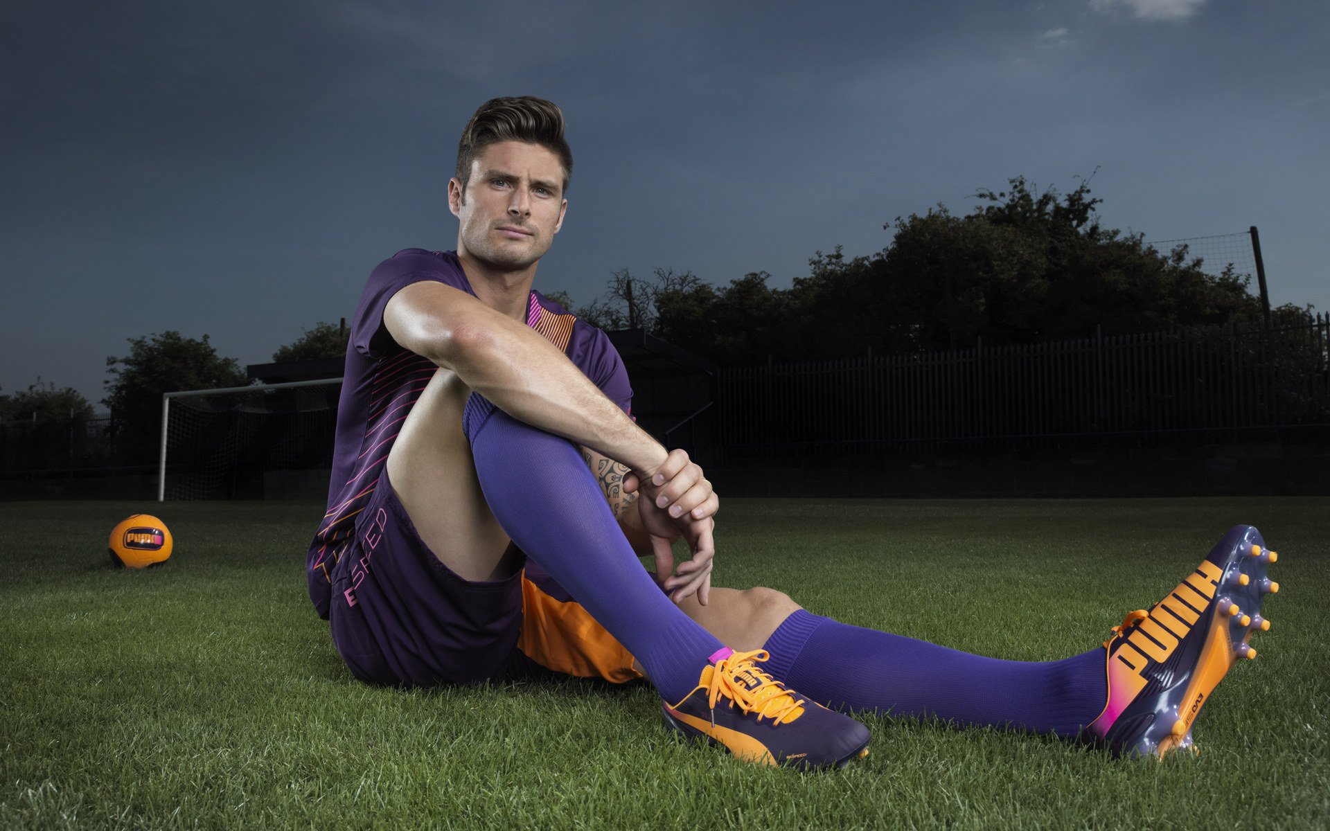 绿茵场上的唯一性，尤文险胜爱尔兰的启示与穆勒欧冠决赛的永恒接管